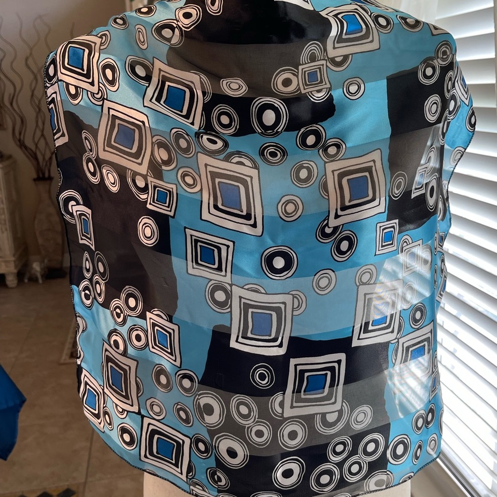 Scarf - Picture 2 of 2